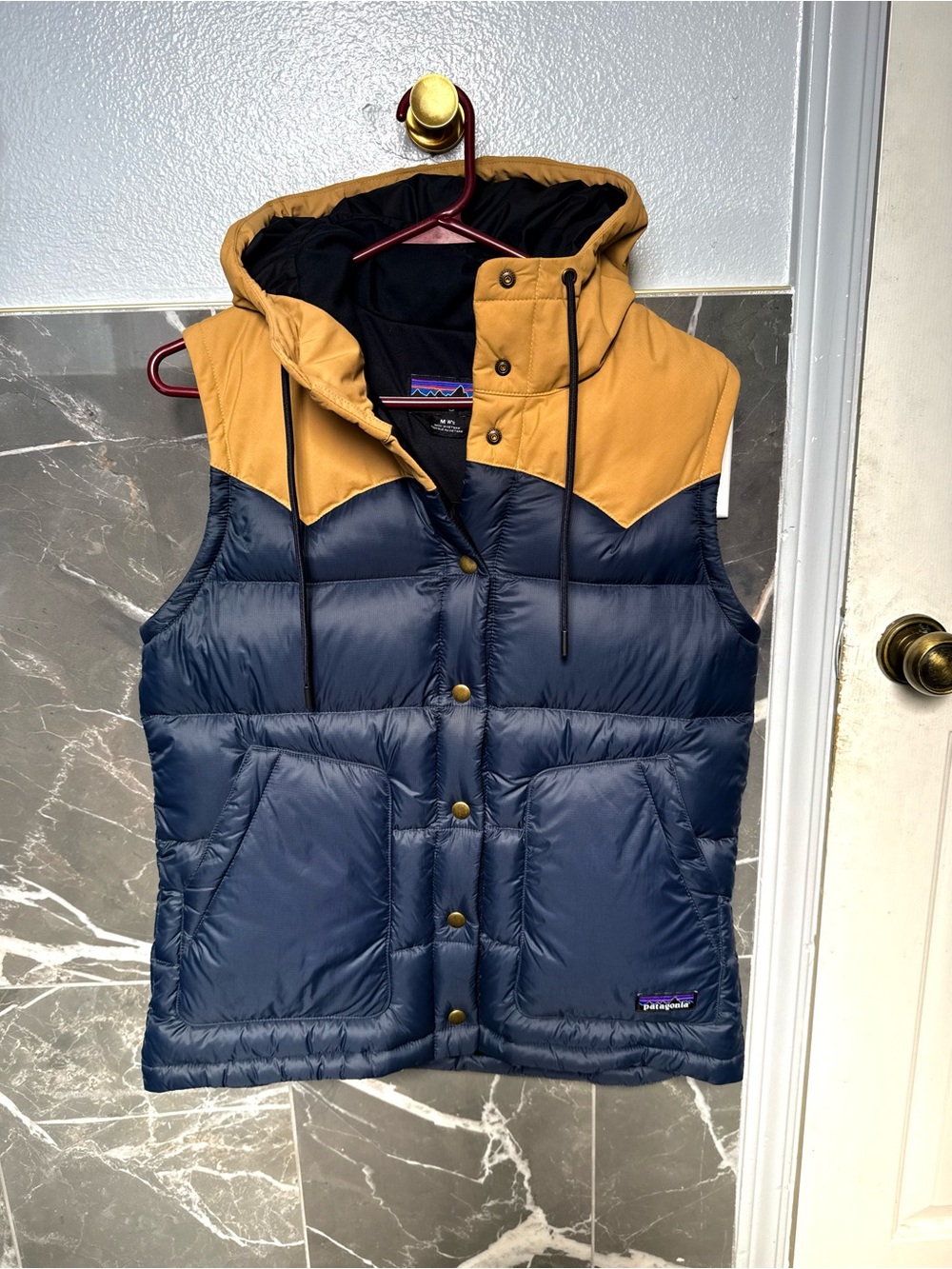 Patagonia hooded Bivy down vest - Picture 1 of 5